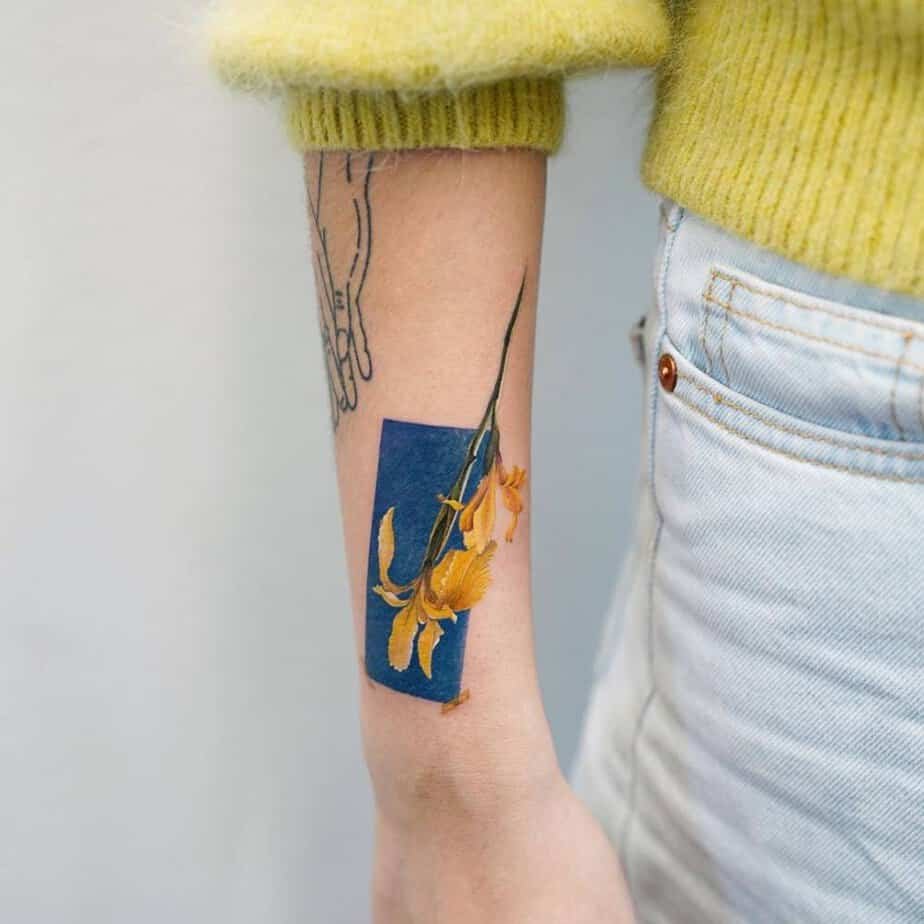 20 Iris Tattoo Ideas That Are Simply Petal Perfect