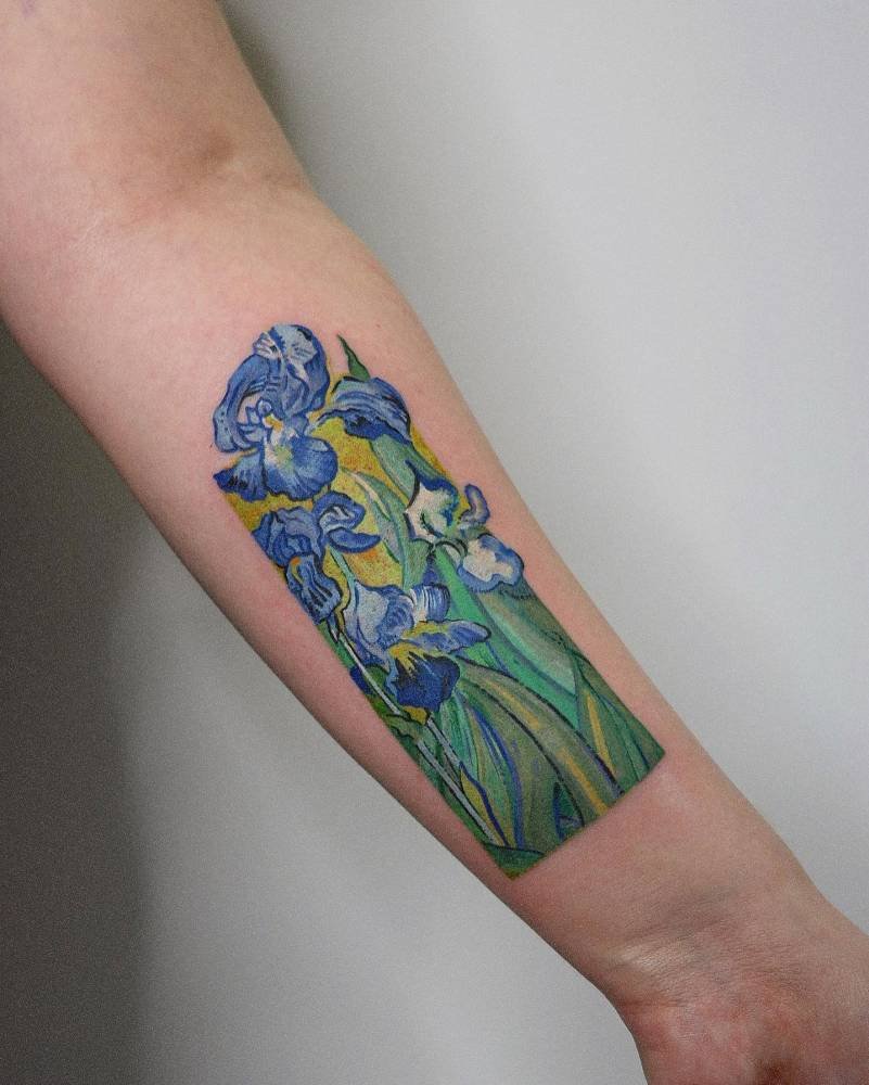 20 Iris Tattoo Ideas That Are Simply Petal Perfect