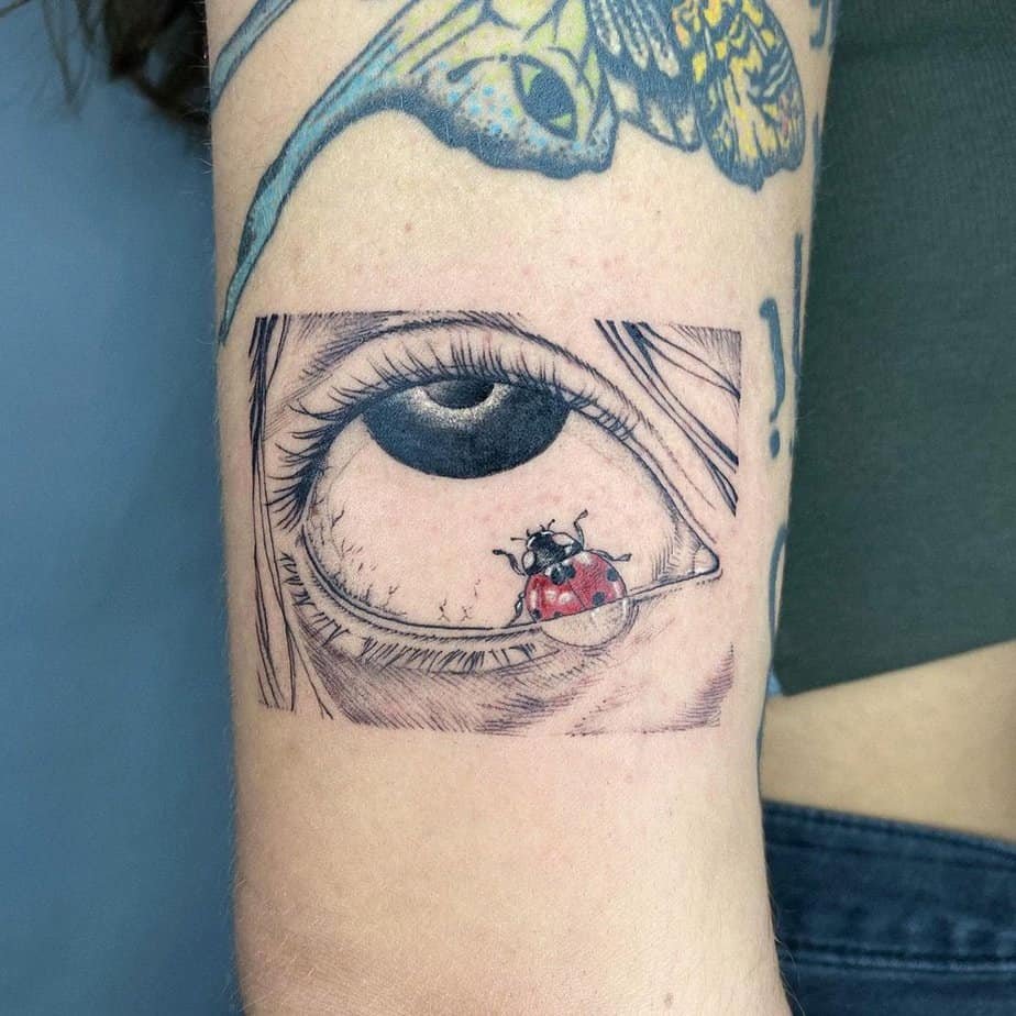 The eye of terror with a tiny visitor