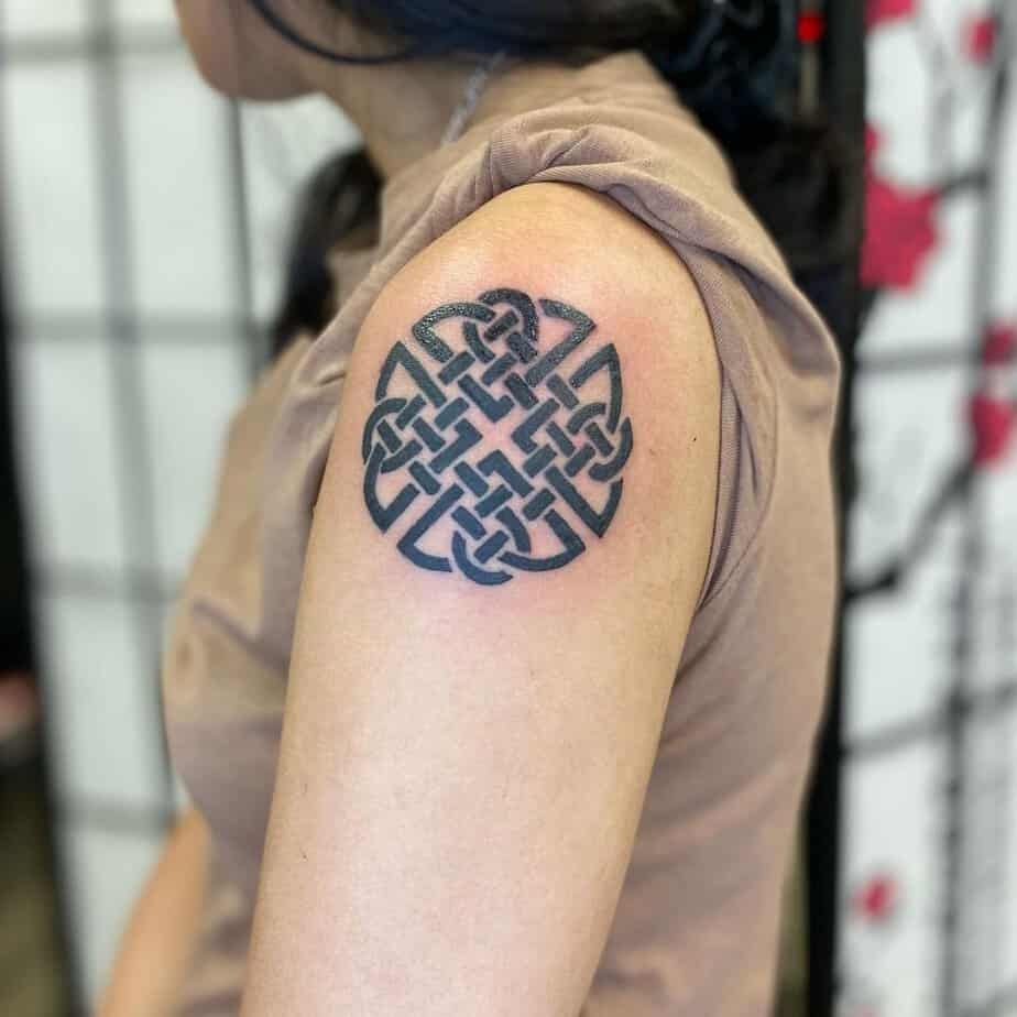 Bold Celtic shoulder knot
