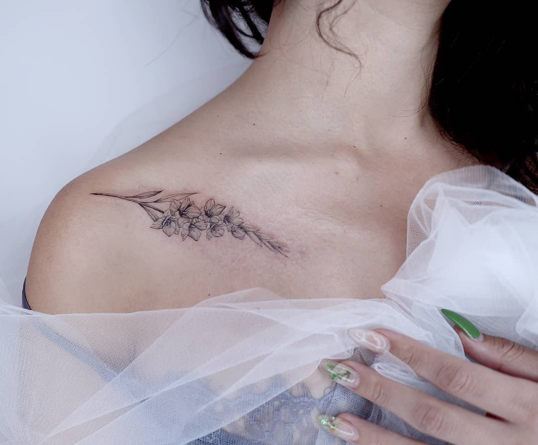 20 Breathtaking Gladiolus Tattoo Ideas That’ll Make Your Skin Bloom