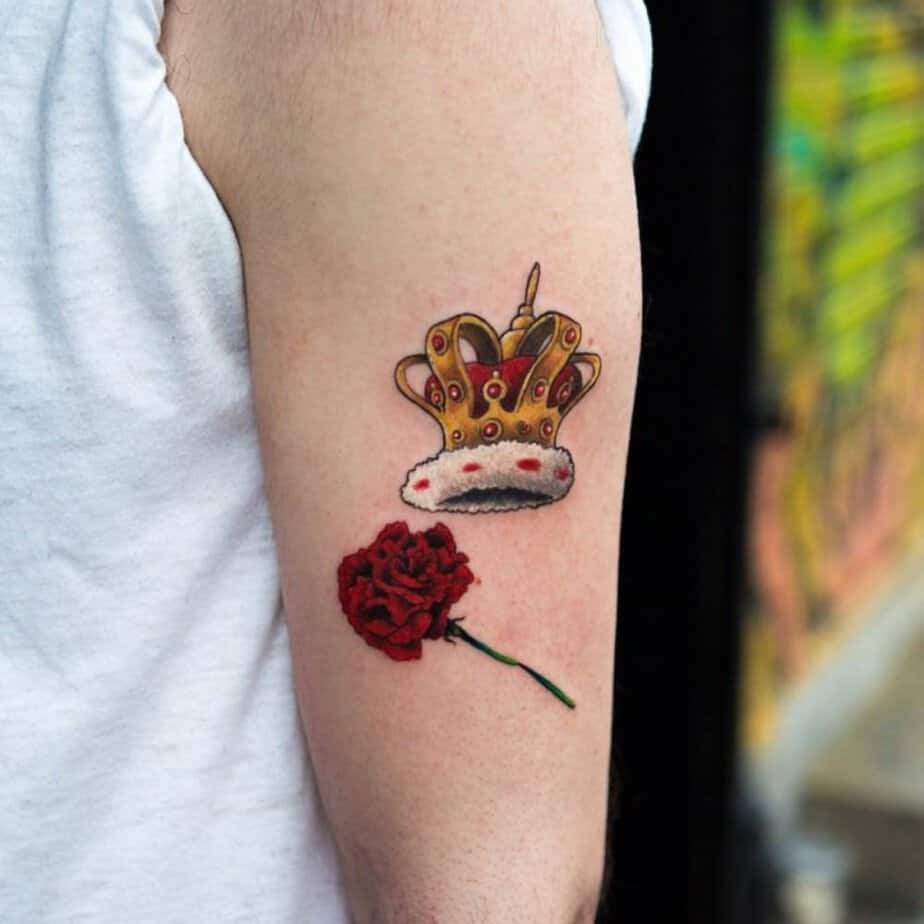 Regal carnation with crown