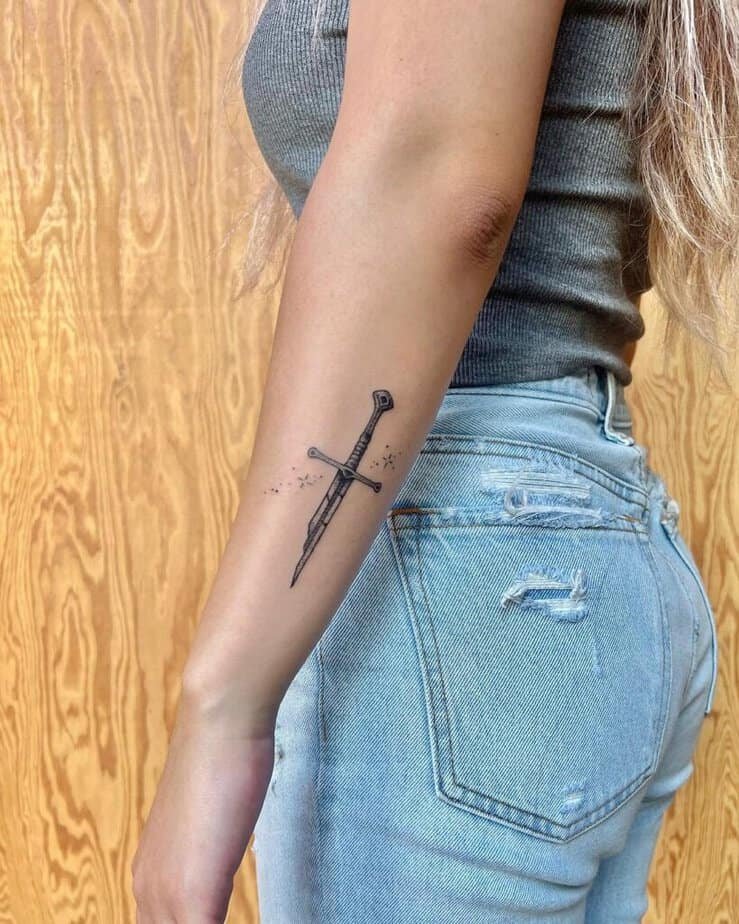 25 Jaw-Dropping Sword Tattoos That Will Instantly Unlock Your Inner Warrior